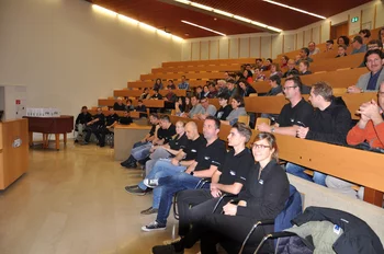 Gespanntes Publikum