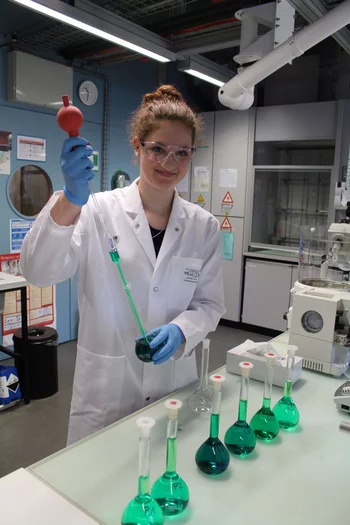 Berufsbildung am Puls der Forschung: Laborant*in EFZ Fachrichtung Chemie