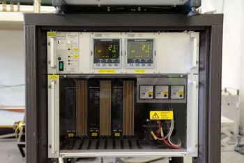 Heating system for crystal growing