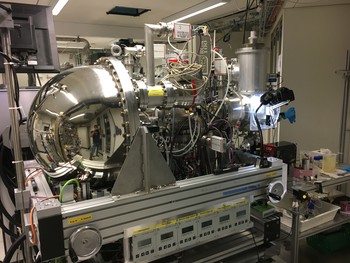 Liquid jet experimental chamber connected to the PHOENIX beamline.