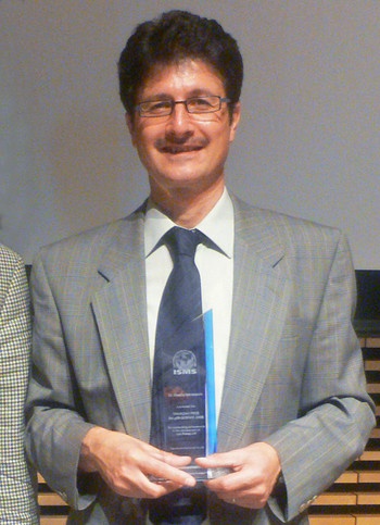Der Yamazaki Preis 2008 geht an Elvezio Morenzoni vom Paul Scherrer Institut