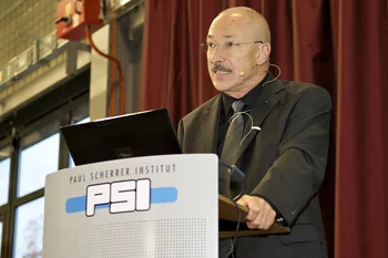 Regierungsrat Rainer Huber spricht das Grusswort des Kantons Aargau.