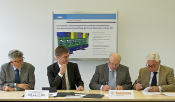 Von links nach rechts: Hans-Heinrich Braun, Joël Mesot, Peter Daetwyler und René Hartmann