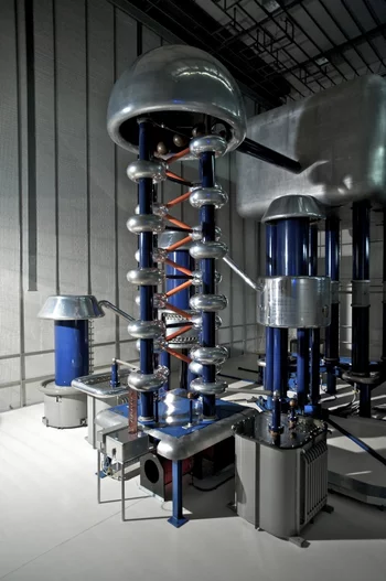 L'accélérateur type Cockroft-Walton, premier étage de l'accélérateur de protons. (Photo : Institut Paul Scherrer/Markus Fischer)