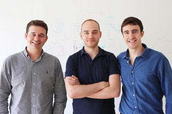 The envolved scientists from ETH Zurich, left to right: André Studart, co-first author Florian Bouville, and Tommaso Magrini. (Photo: ETZ Zurich)
