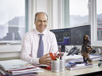 Damien Charles Weber, Leiter des Zentrums für Protonentherapie am PSI. (Foto: Scanderbeg Sauer Photography)