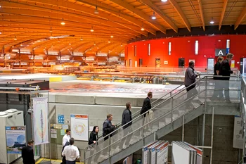 Besuchergruppe in der Synchrotron Lichtquelle Schweiz SLS.