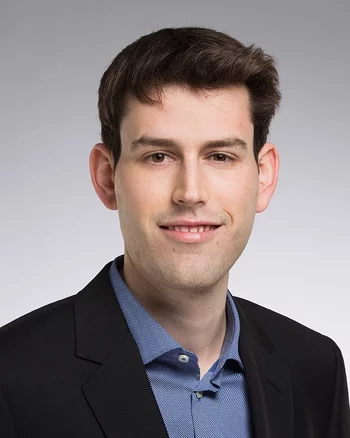 photo of Simon Schneider