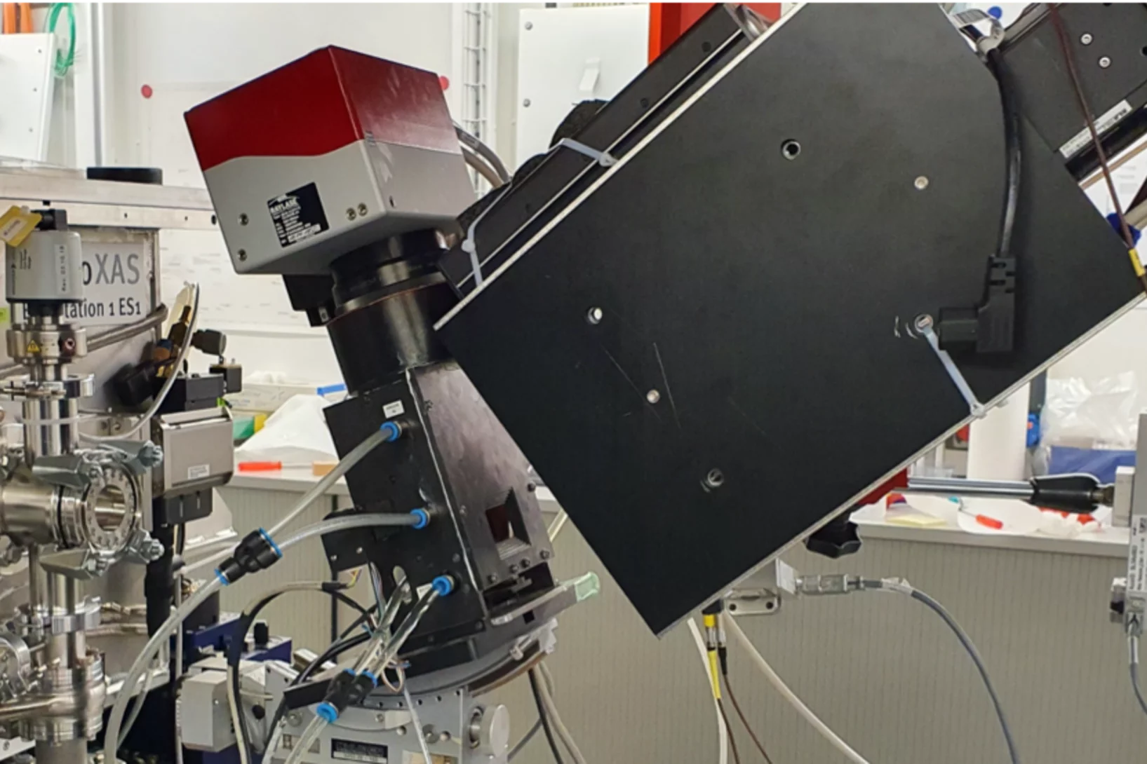 Laser powder bed fusion device