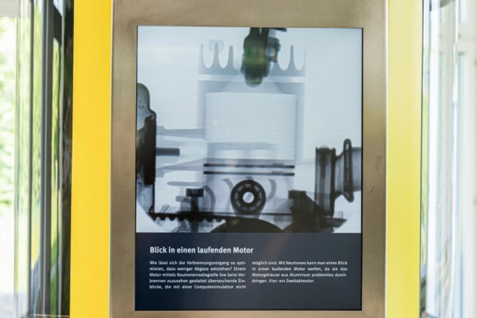 Wollten Sie schon immer einmal einen laufenden Motor von innen sehen?