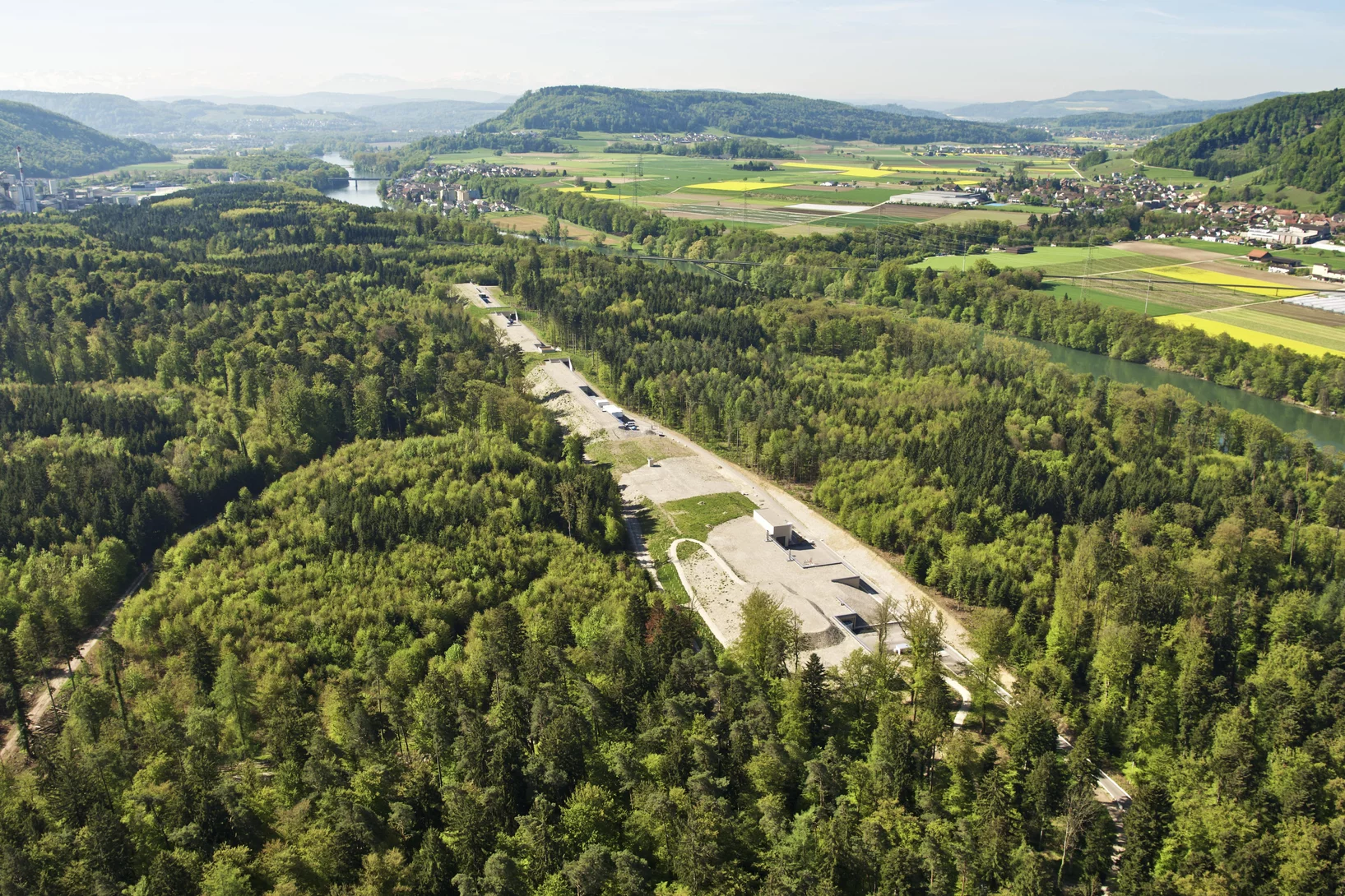 Recherche de pointe dans la forêt de Würenlingen – le SwissFEL. 