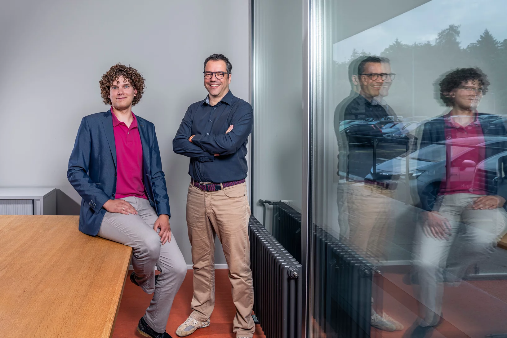 Michal Rawlik (links), Erstautor der Veröffentlichung, und Marco Stampanoni hoffen, die Brustkrebsdiagnostik mit dem neunen Verfahren entscheidend verbessern zu können.