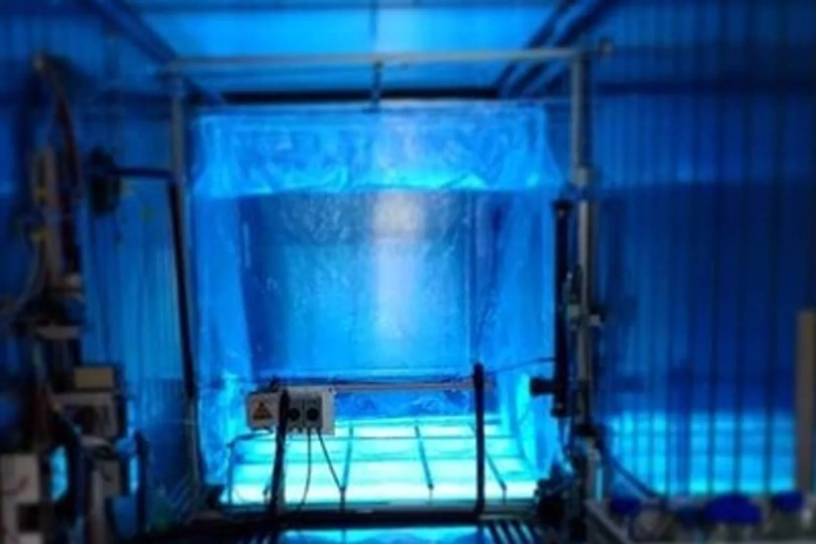 Smog chamber lights