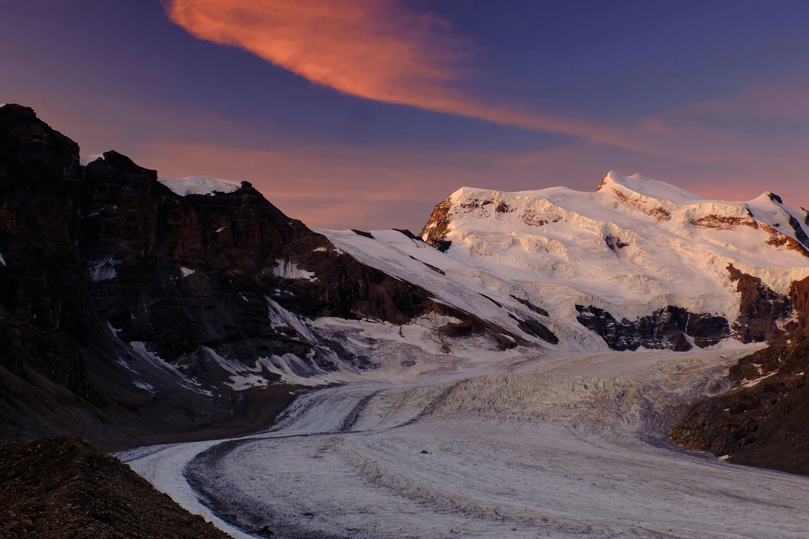 Corbassière-Gletscher am Grand Combin im Kanton Wallis 