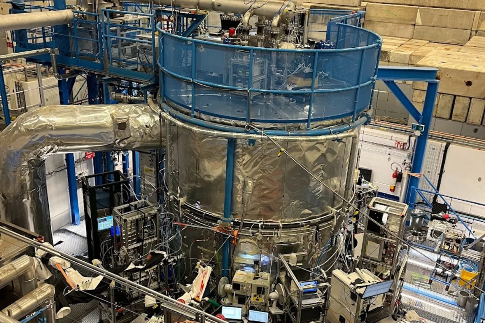 What happens inside the CLOUD chamber?