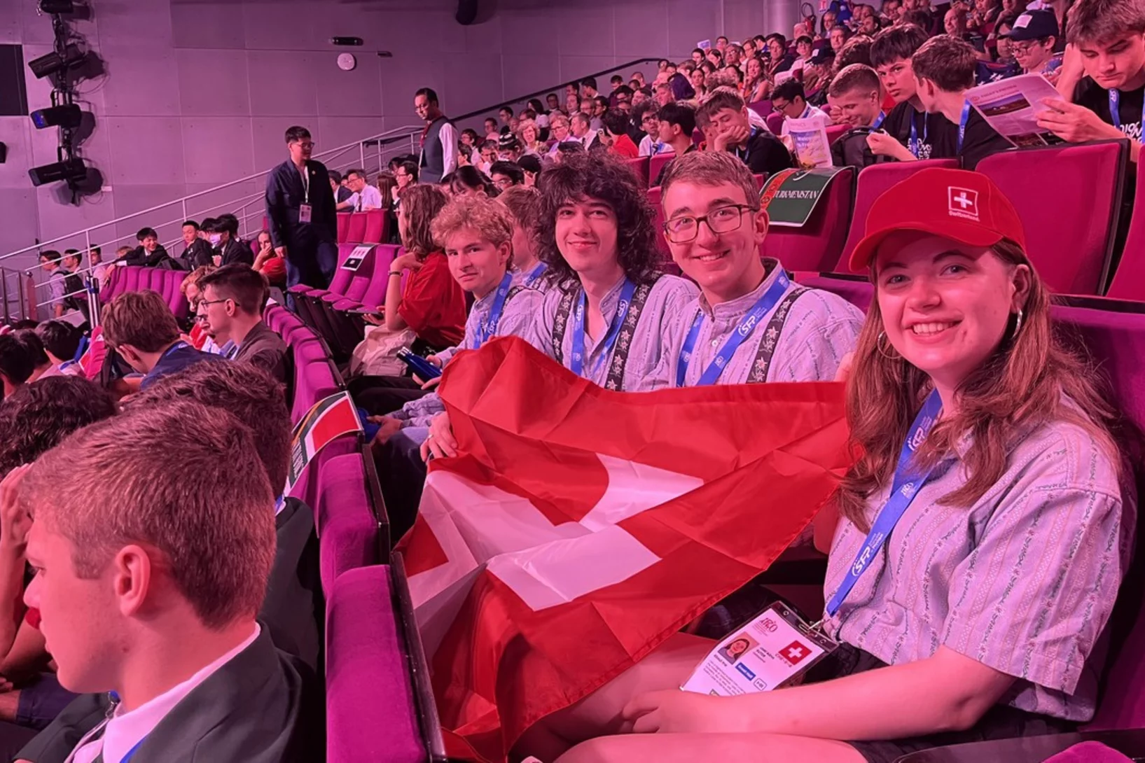 Das Schweizer Team bei der Eröffnungszeremonie in Paris